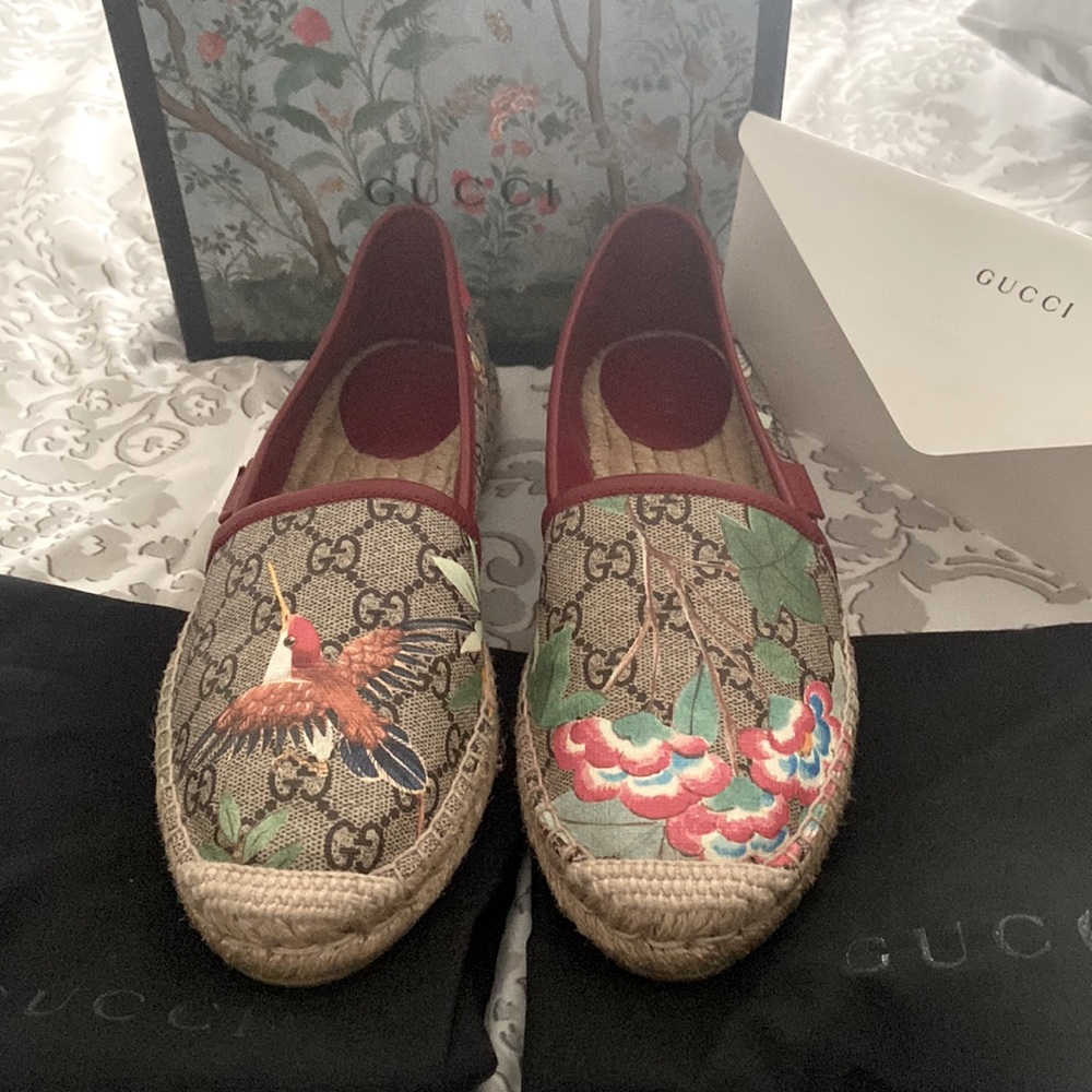 Gg blooms espadrilles size 9.5. If you are an 8 1/2 it will fit.